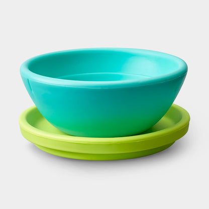 GoSili 8 oz silicone bowl with airtight lid made from 100% European-grade platinum silicone.
